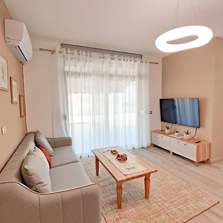 Rooftop Florale * Velipojë