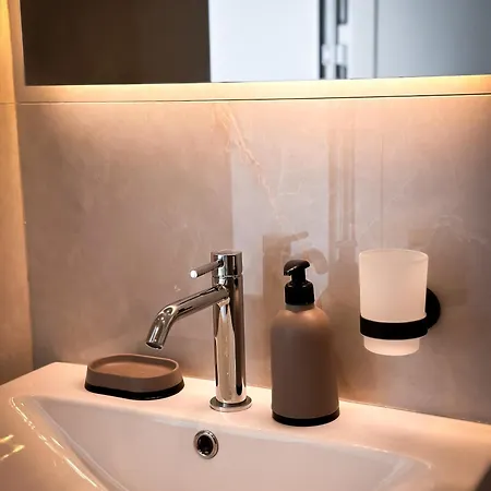 Rooftop Florale アパート