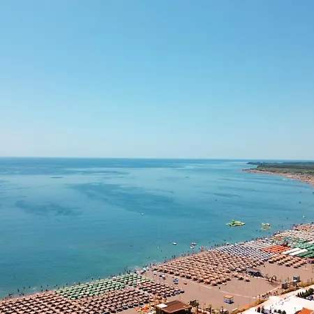 Rooftop Florale * Velipojë