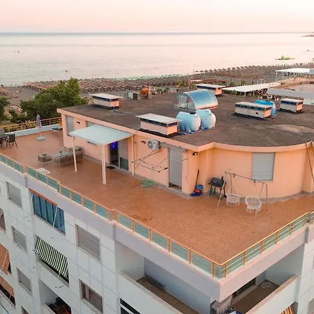 Rooftop Florale Velipojë