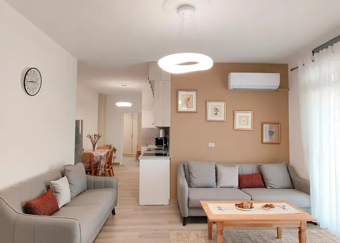 شقة Rooftop Florale Velipojë