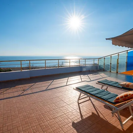 Rooftop Florale * Velipojë