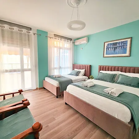 Rooftop Florale * Velipojë