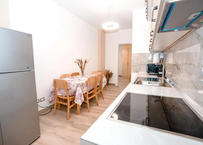 Rooftop Florale * Velipojë