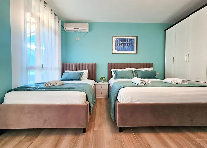 Rooftop Florale Velipojë