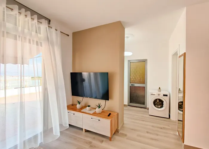 Rooftop Florale 公寓 Velipojë