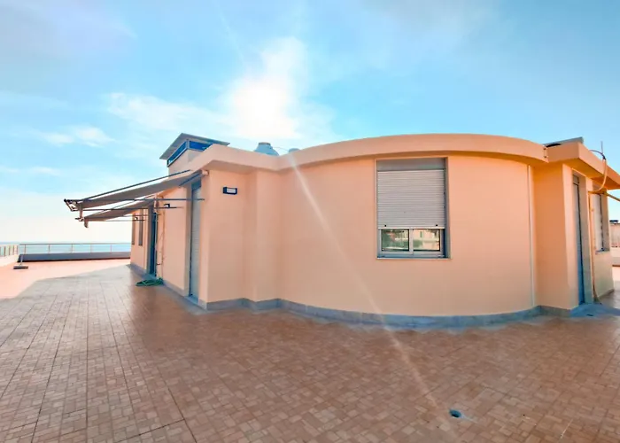 Rooftop Florale 公寓 Velipojë