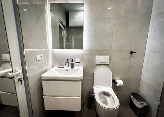 公寓 Rooftop Florale Velipojë