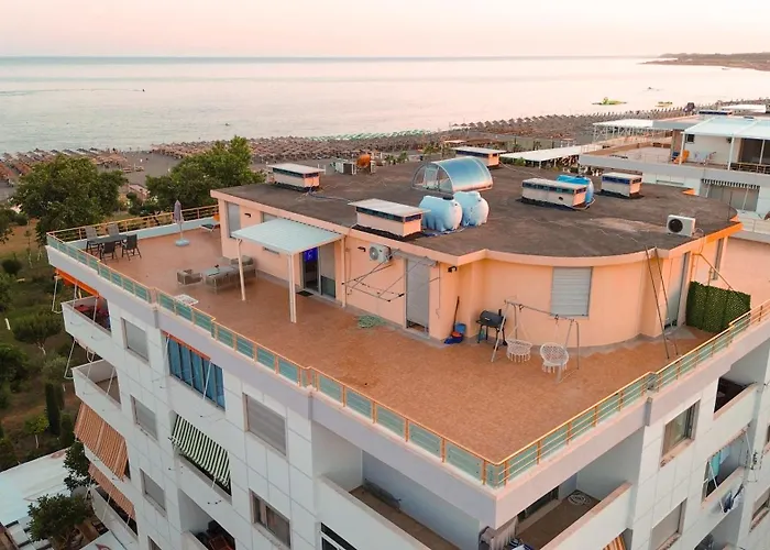 Rooftop Florale Velipojë