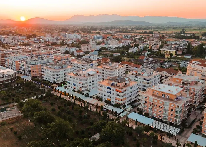 Rooftop Florale Velipojë