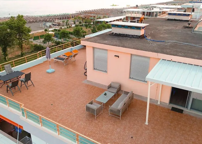 Rooftop Florale * Velipojë